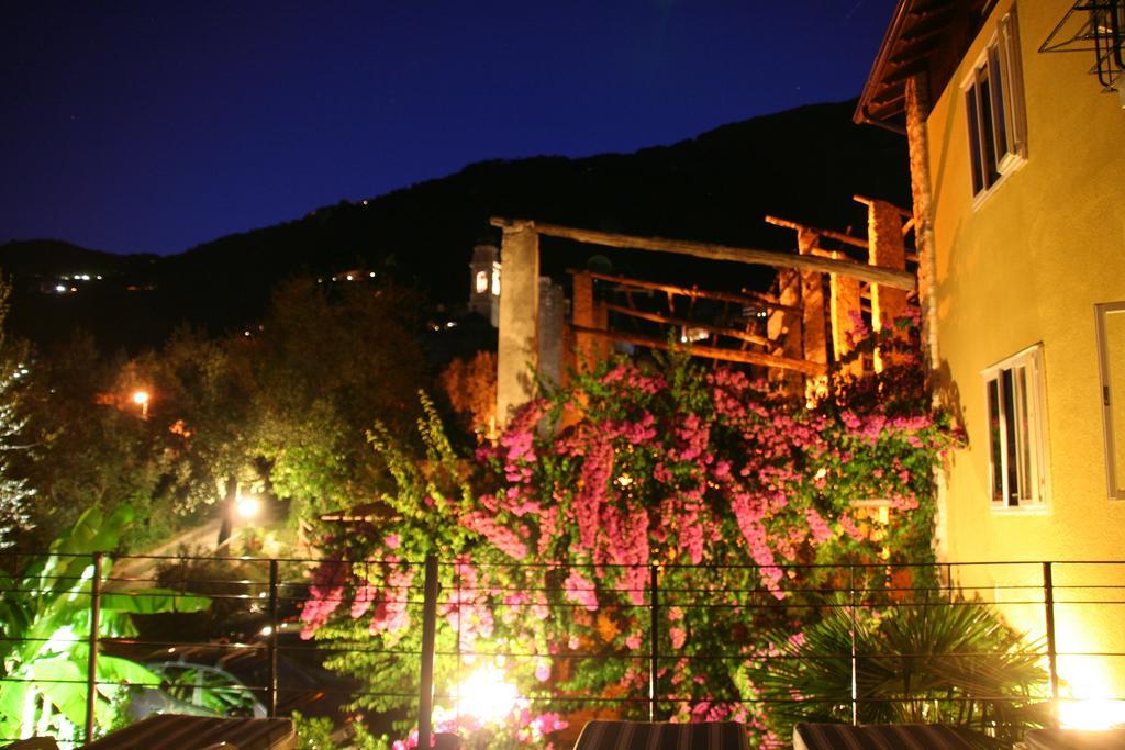 غارنانو Villa Residence La Limonaia الغرفة الصورة